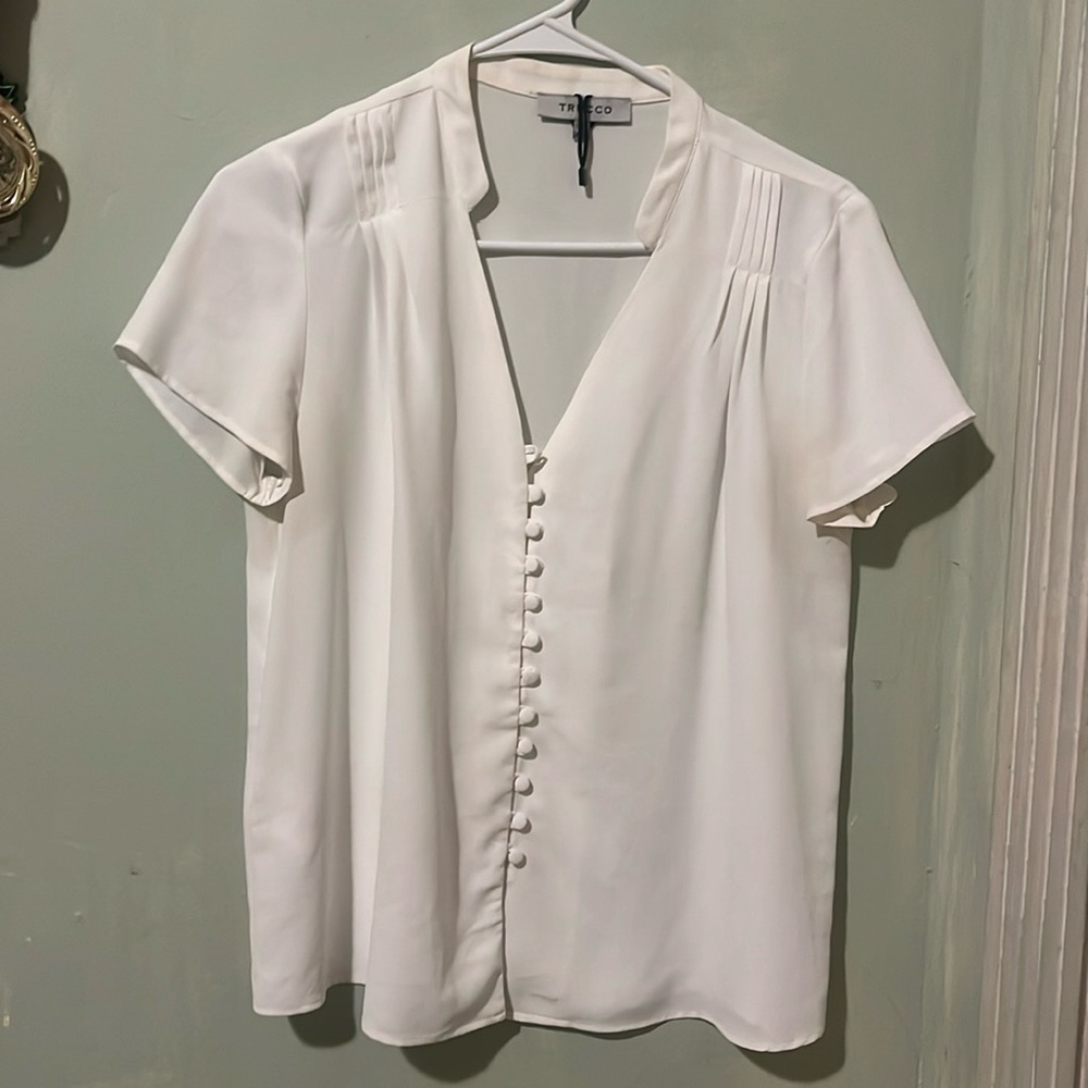 Women’s blouse size small